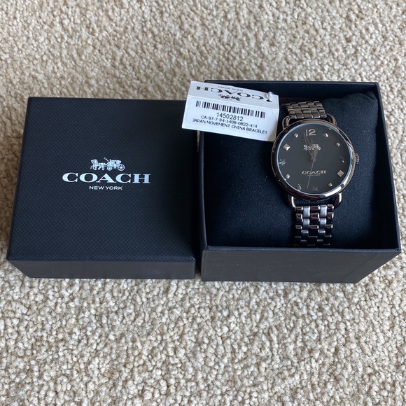 NWT Coach Watch with Objects for instead of numbers. - Picture 5 of 7